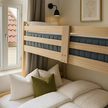 Apartment Trio In Centre - Norwegians Minimum Age 25