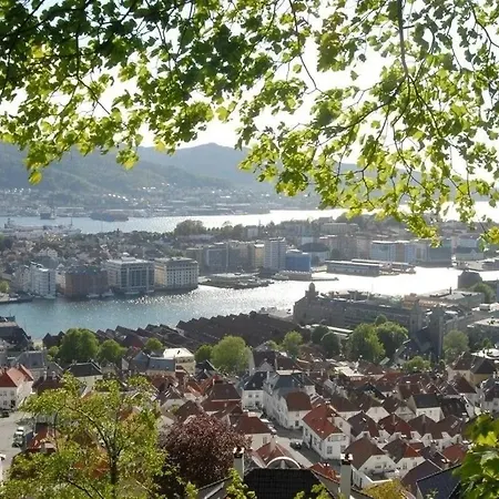 Apartment Trio In Centre - Norwegians Minimum Age 25 *