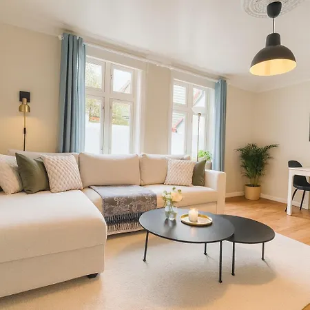 Apartment Trio In Centre - Norwegians Minimum Age 25 Bergen