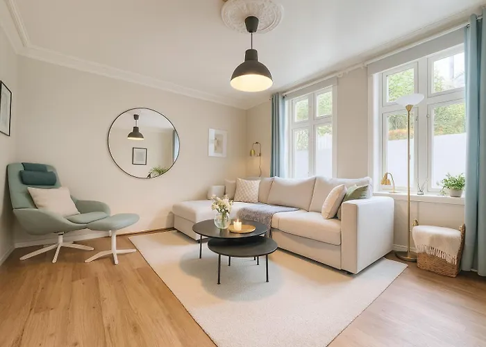 Trio In Centre - Norwegians Minimum Age 25 Apartment