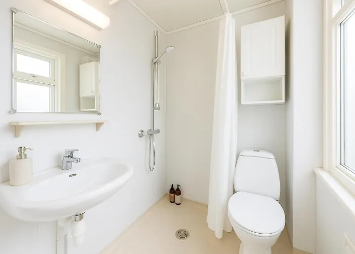 Trio In Centre - Norwegians Minimum Age 25 Apartment *